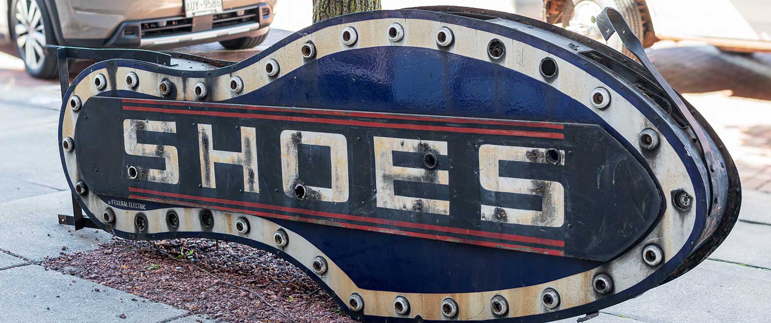 Shoes R Us Sign Research - Beloit Historical Society