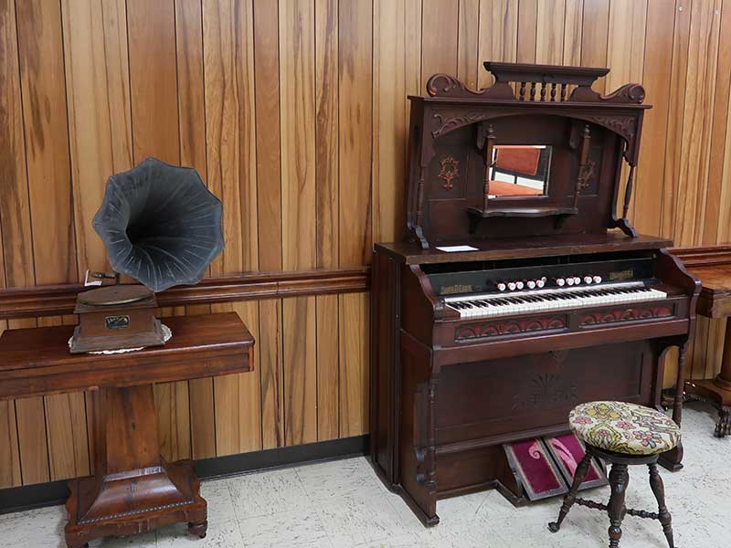Victrola and Organ | Beloit Historical Society Victrola and Organ | Beloit Historical Society
